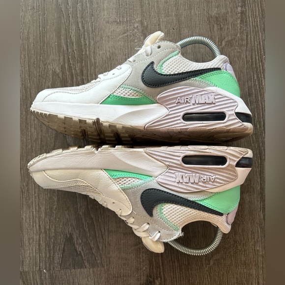 Nike Air Max Excee Women’s 6.5 | White & Green Glow | CD5432-113 | Worn - Picture 5 of 8